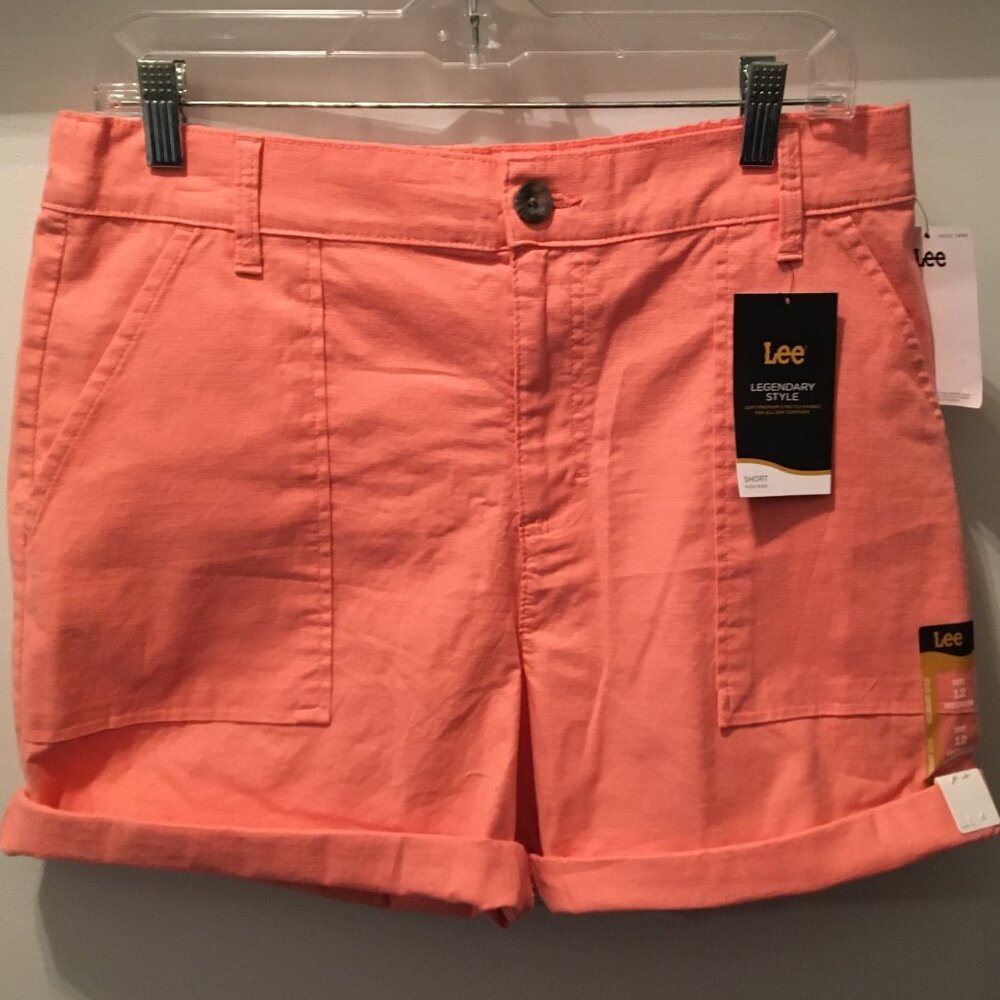 Lee Legendary Style Shorts Size 12 Medium Color Peach NWT